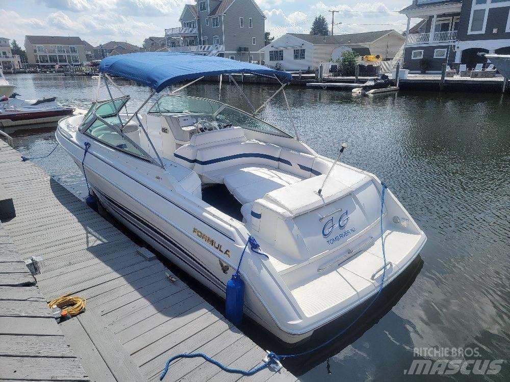  FORMULA 280SS Motoare marine auxiliare