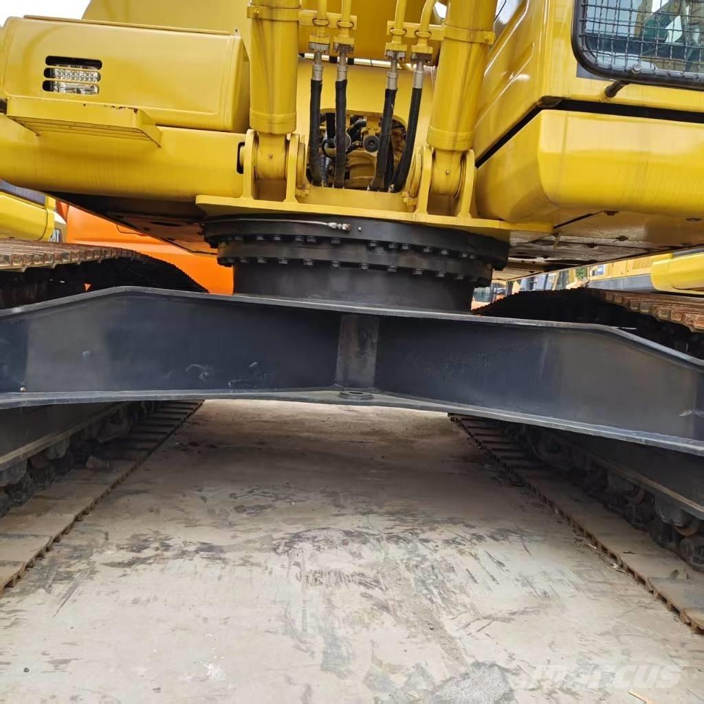 Komatsu PC 220-8 Excavatoare pe șenile
