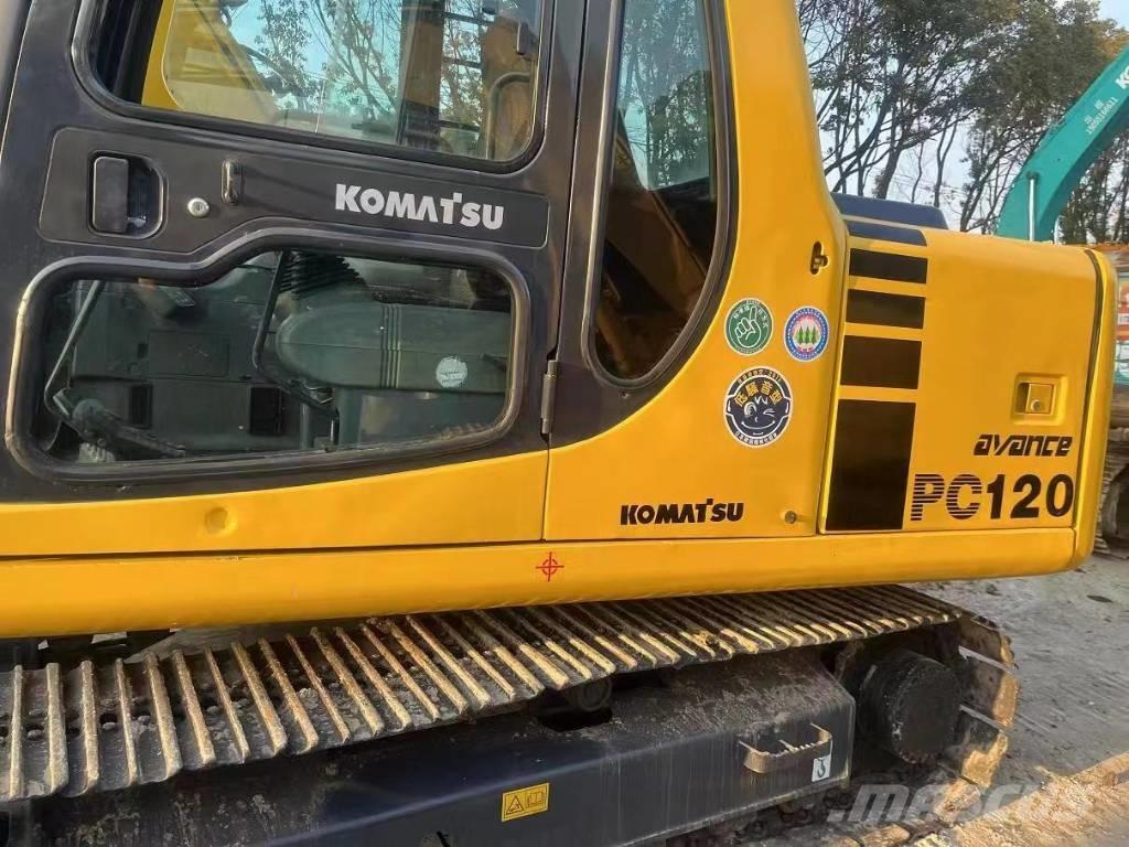 Komatsu PC120-6 Excavatoare 7t - 12t
