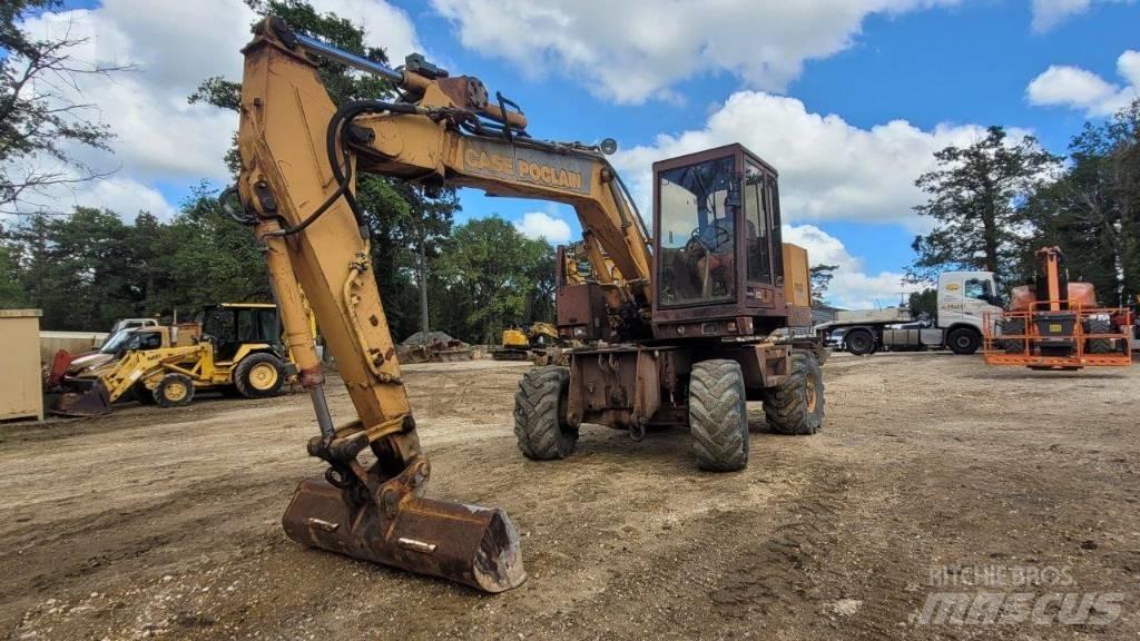 CASE 688 Excavatoare cu roti