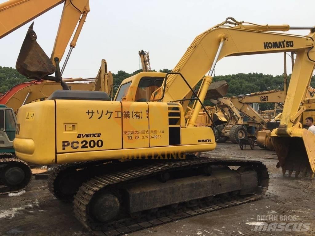Komatsu PC 200 Excavatoare pe șenile
