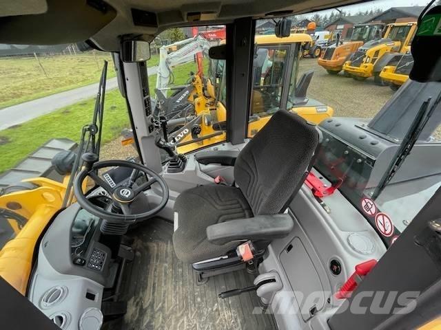 Volvo L45H Incarcator pe pneuri