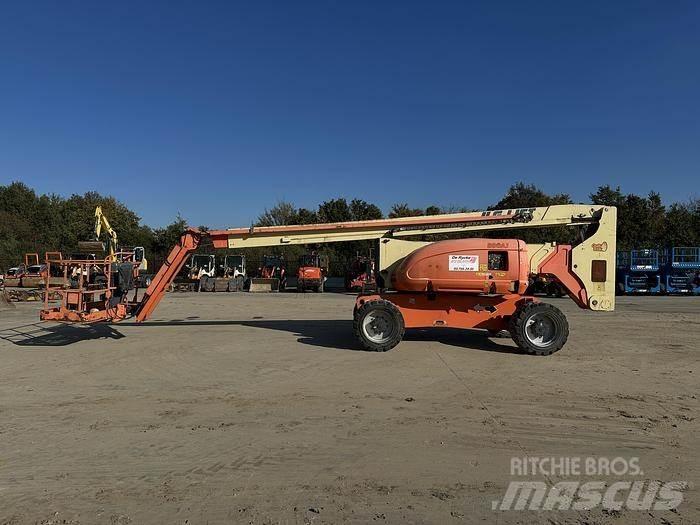 JLG 800AJ Nacele cu brat articulat