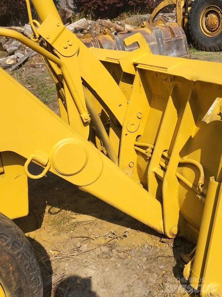 CAT 426B Buldoexcavatoare