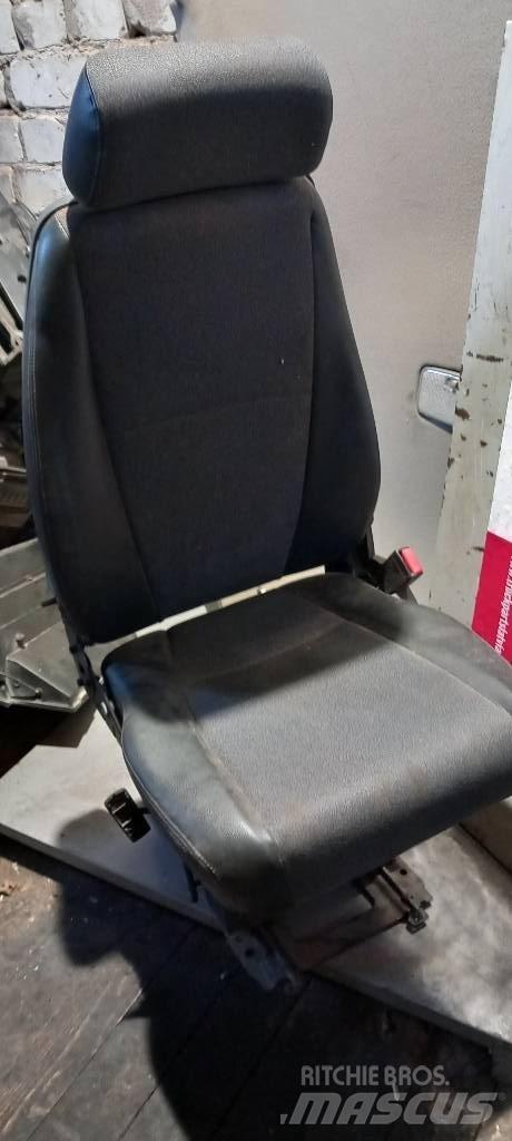 Scania 124.      2401822 Cabine si interior