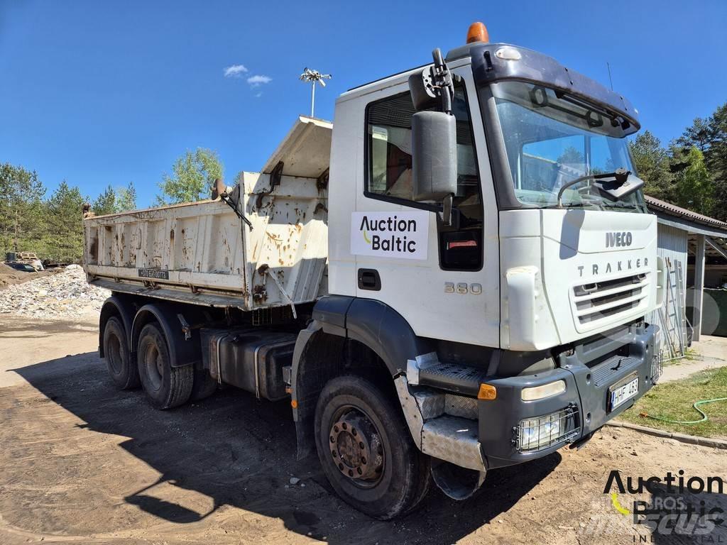 Iveco AD 260T Autobasculanta