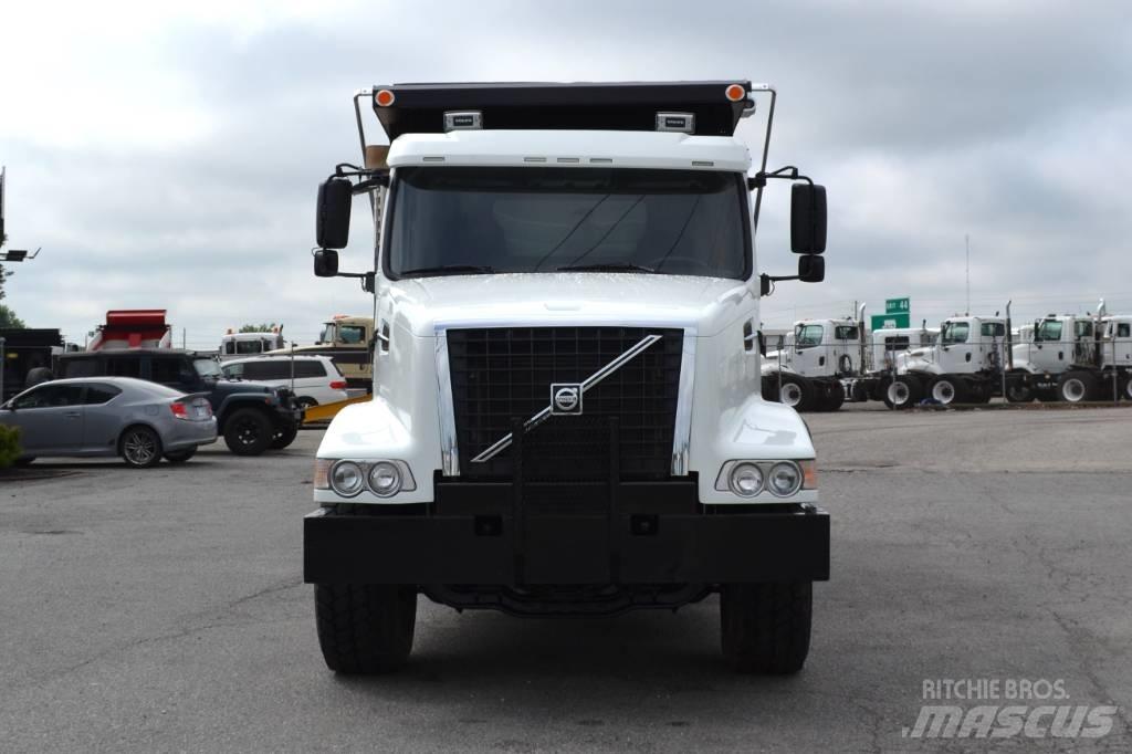 Volvo VHD 64 Autobasculanta