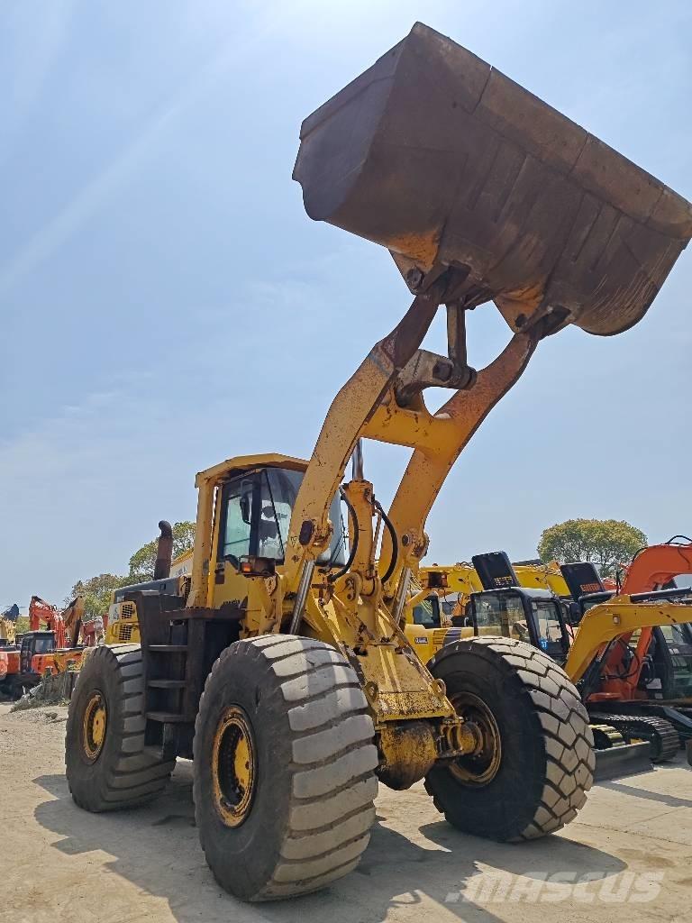 Komatsu WA 500 Incarcator pe pneuri