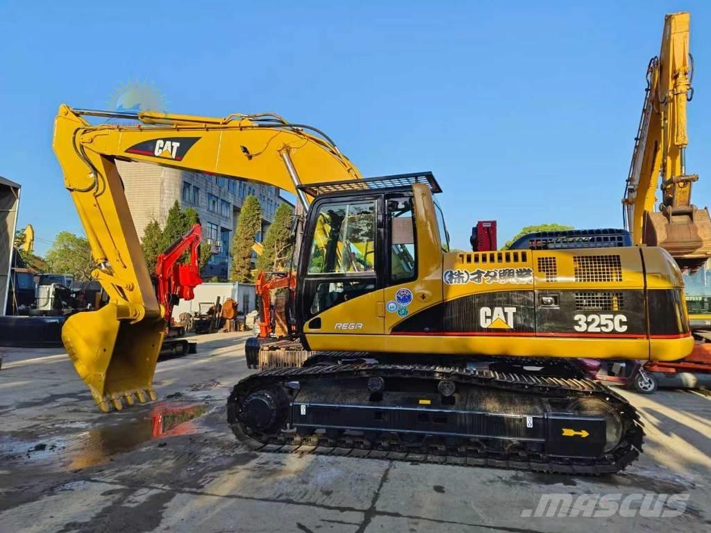 CAT 325 C Excavatoare pe șenile
