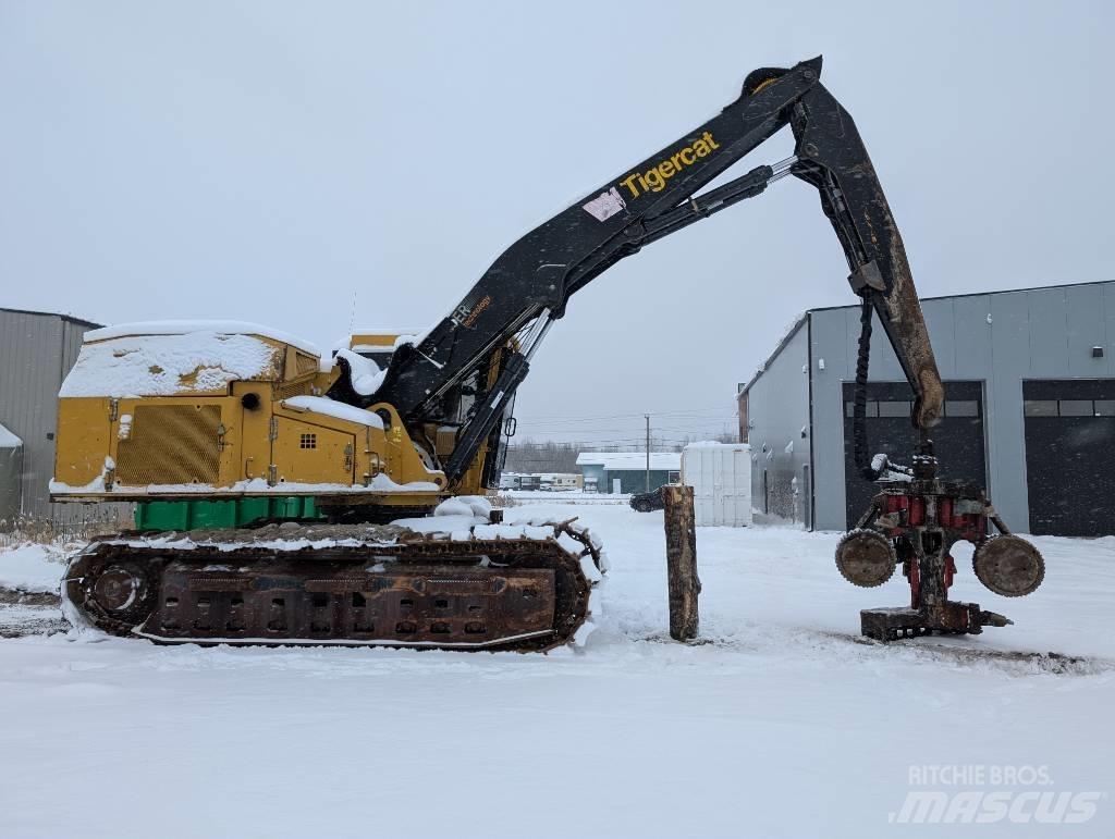 Tigercat 855D Combine forestiere