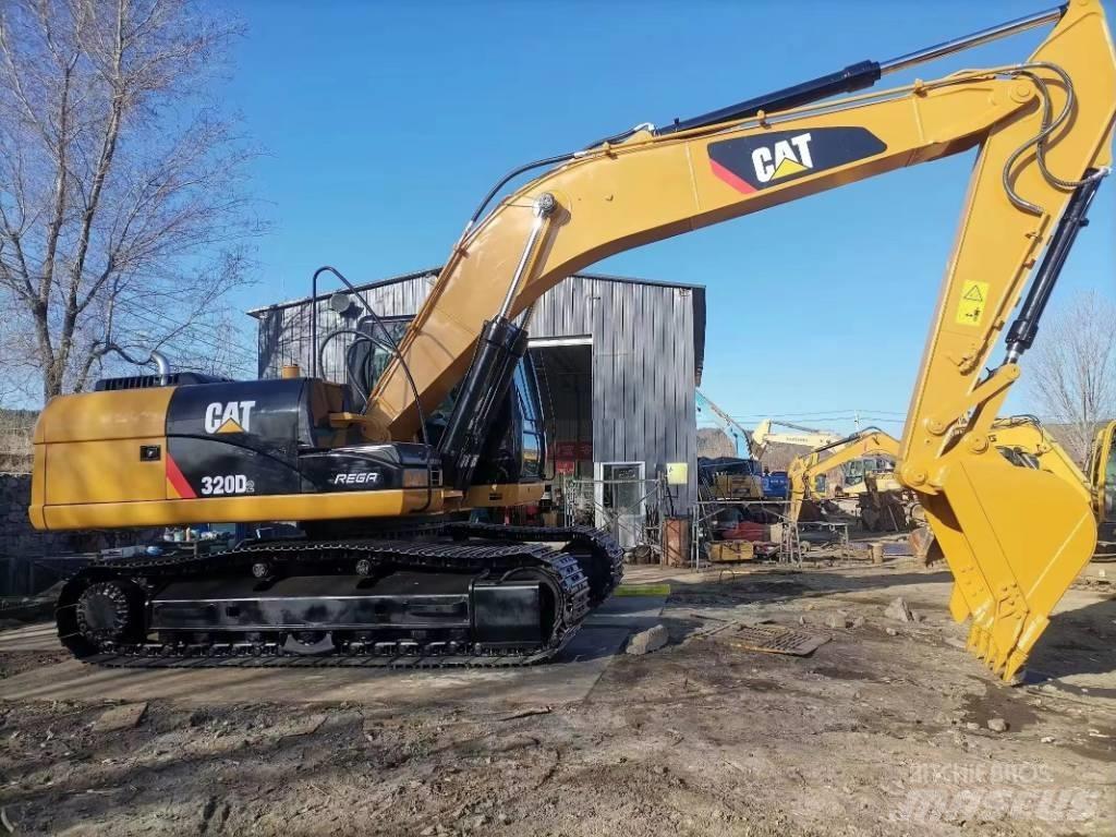 CAT 320D2 Excavatoare pe șenile
