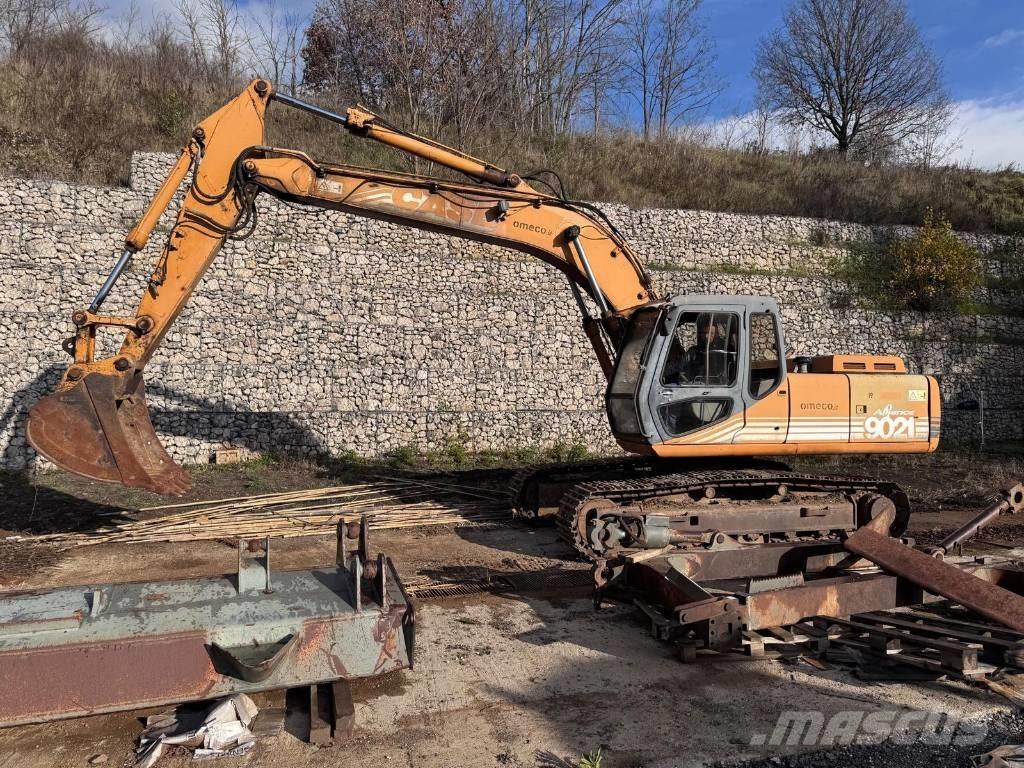 CASE 9021 Excavatoare pe șenile
