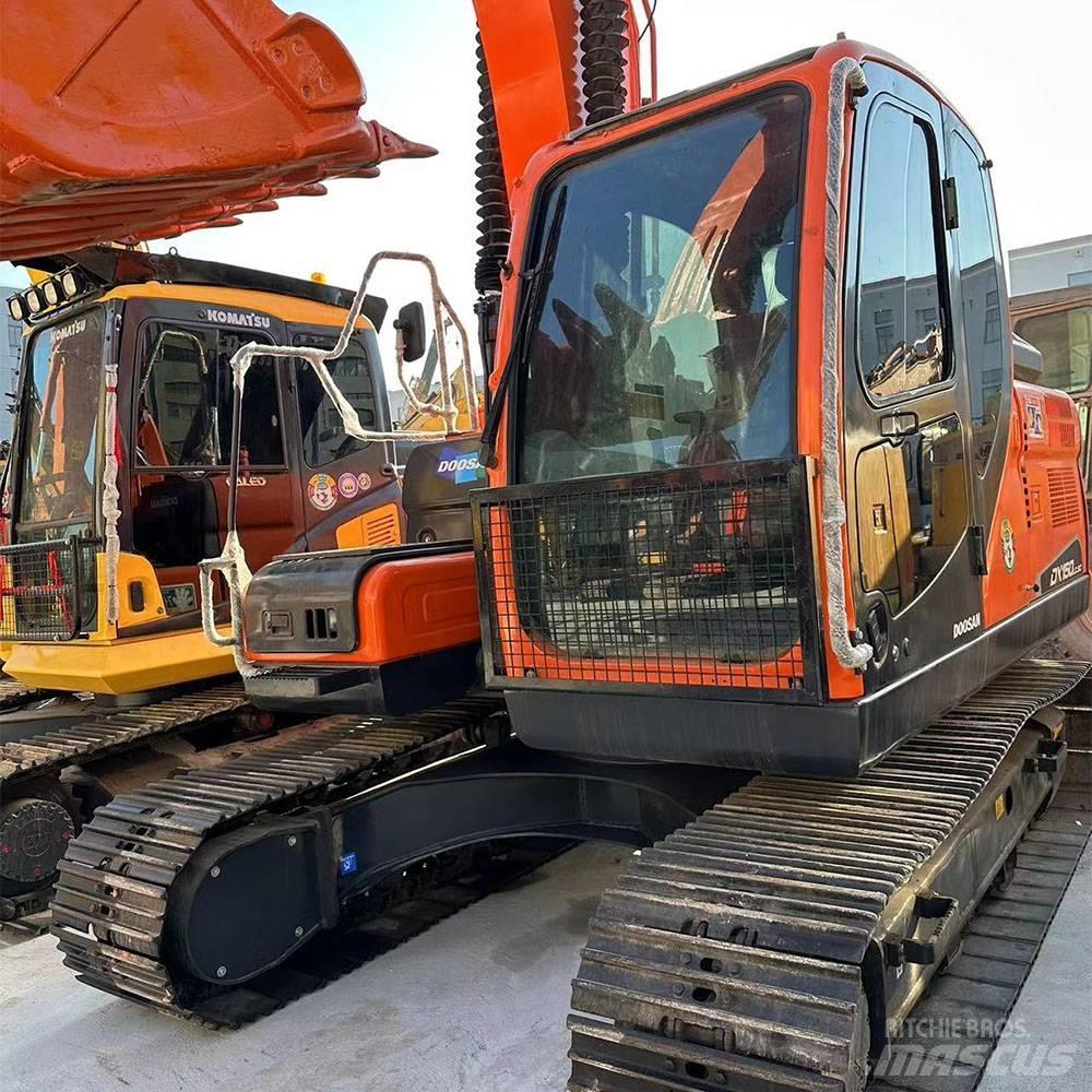 Doosan DX150LC-9C Excavatoare pe șenile

