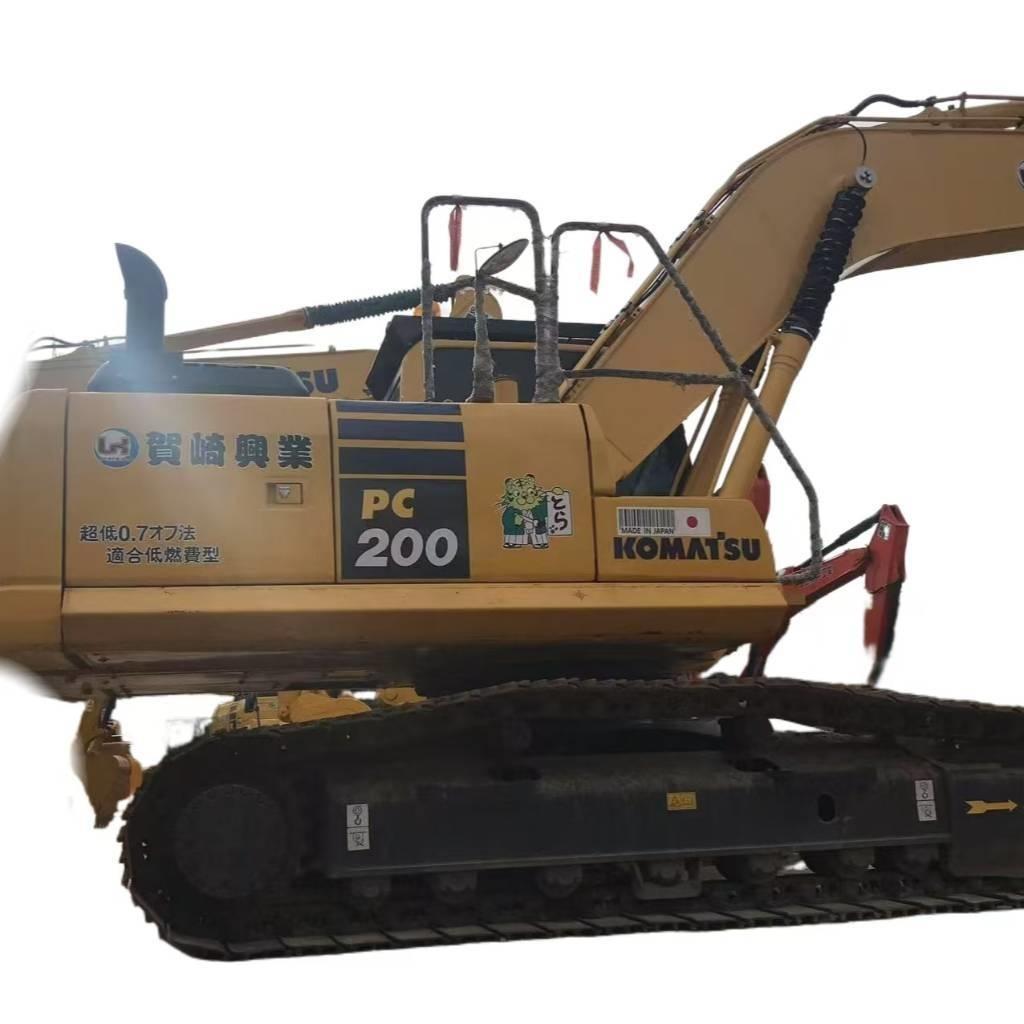 Komatsu PC 200-8 Excavatoare pe șenile

