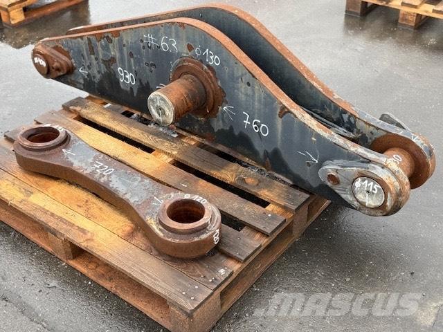 CNH BUCKET LINK Pistoane