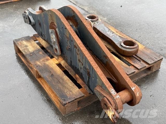 CNH BUCKET LINK Pistoane