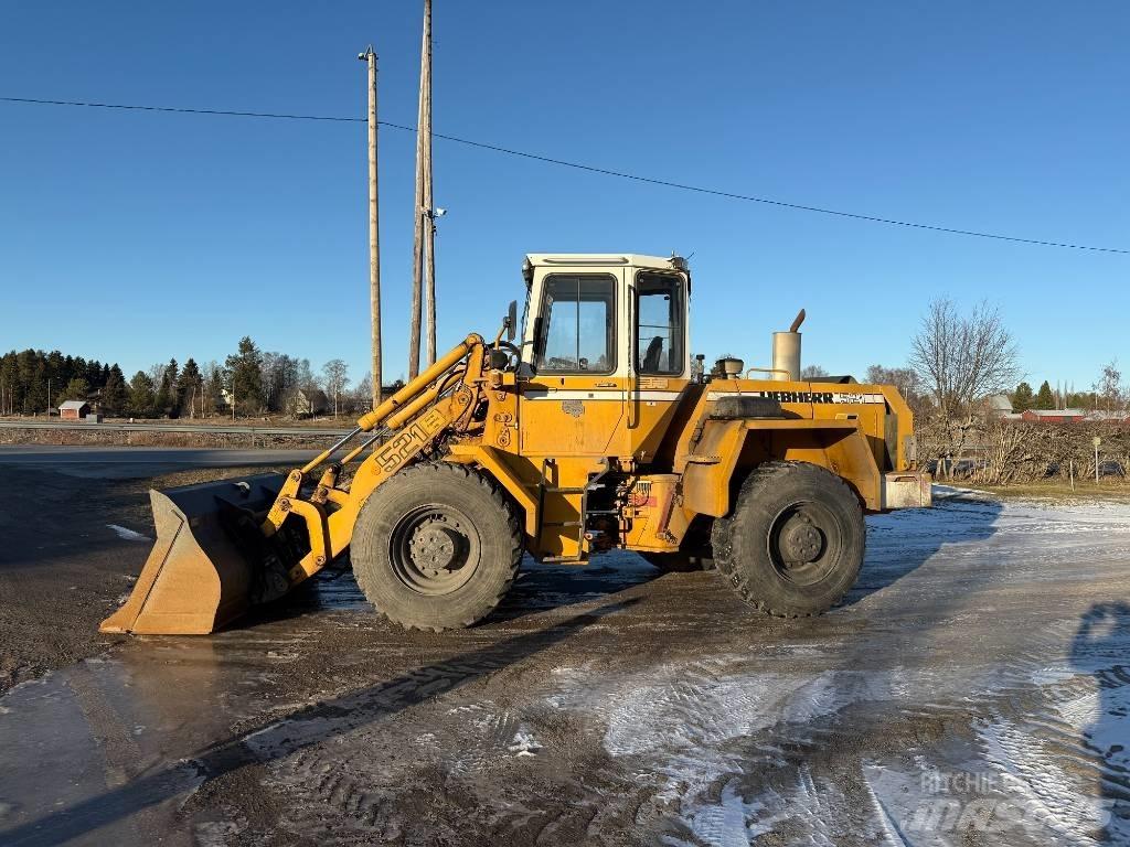 Liebherr 521 Incarcator pe pneuri