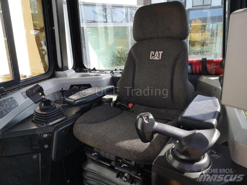 CAT D6T LGP Buldozere pe senile