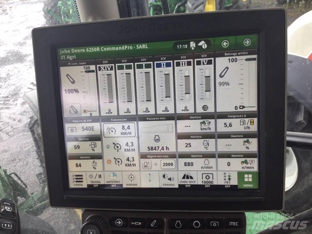 John Deere 6250R Tractoare