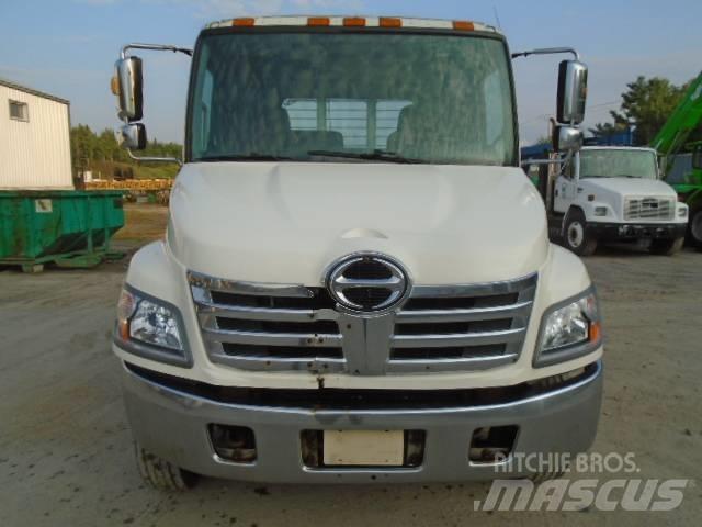 Hino 185 Camioane platforma/prelata