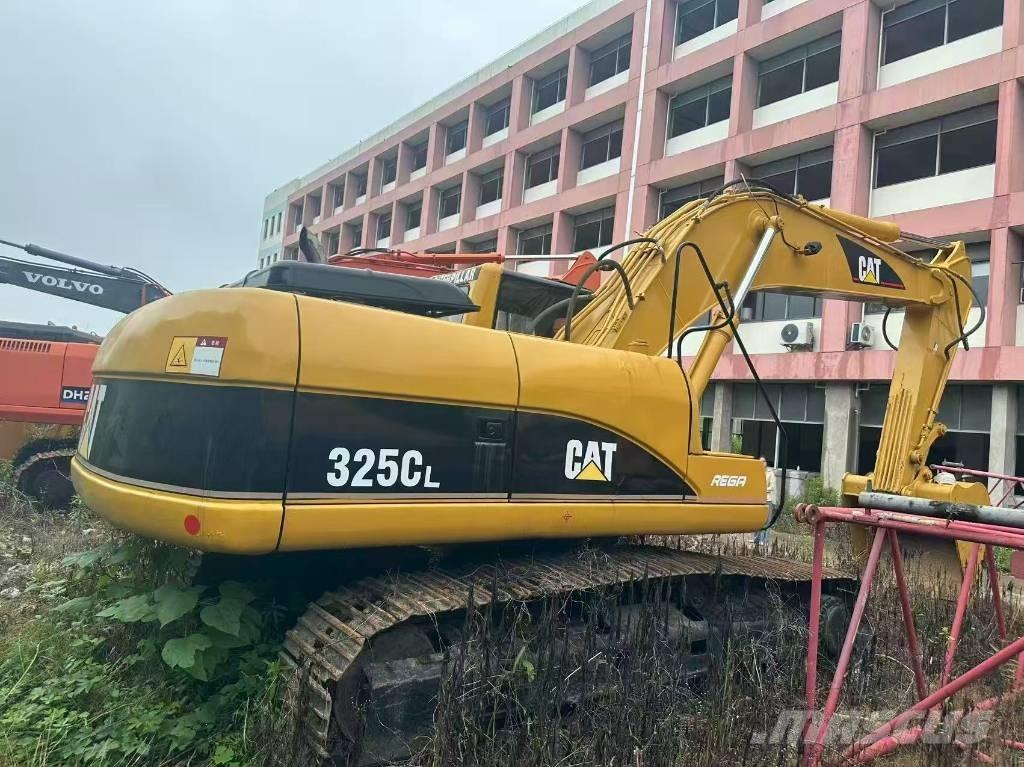 CAT 325 CL Excavatoare pe șenile
