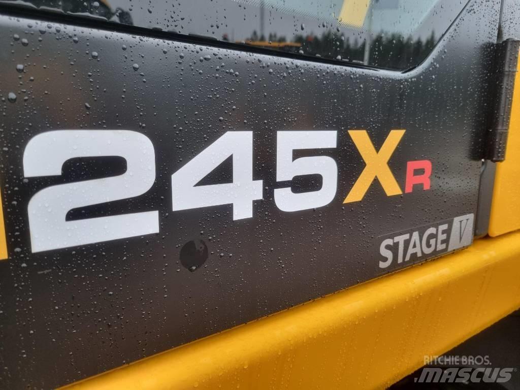 JCB 245 XR Excavatoare pe șenile
