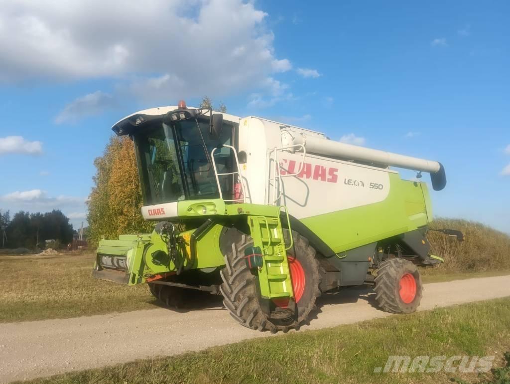 CLAAS Lexion 550 Combine de secerat