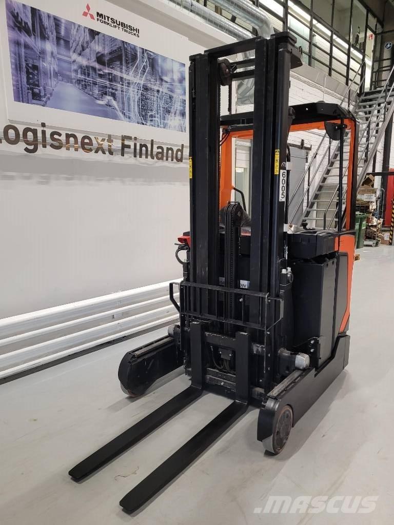 Rocla HSF16 Stivuitor cu catarg retractabil
