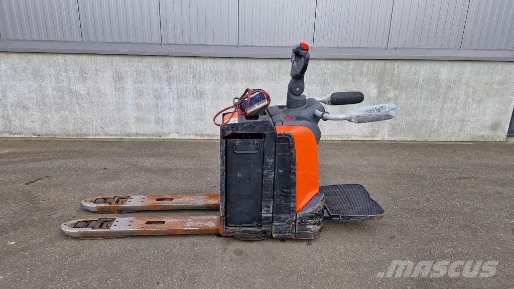 BT LPE 250 Stivuitor electric