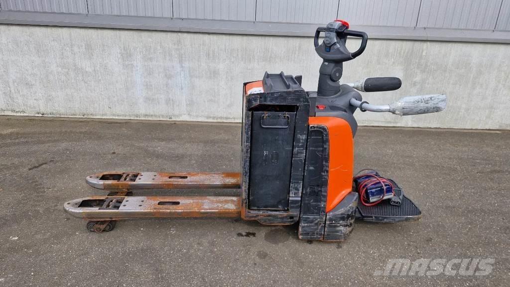 BT LPE 250 Stivuitor electric