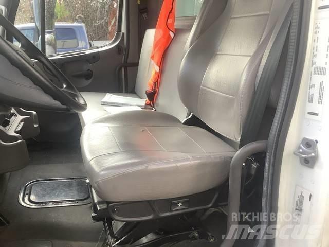 Freightliner M2 Autocamioane