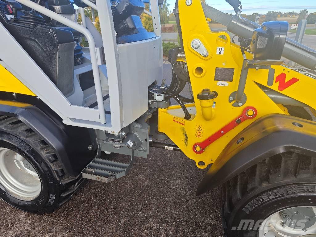 Wacker Neuson WL 28 Incarcator pe pneuri