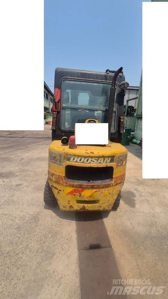 Hyundai D30 Strivuitoare-altele