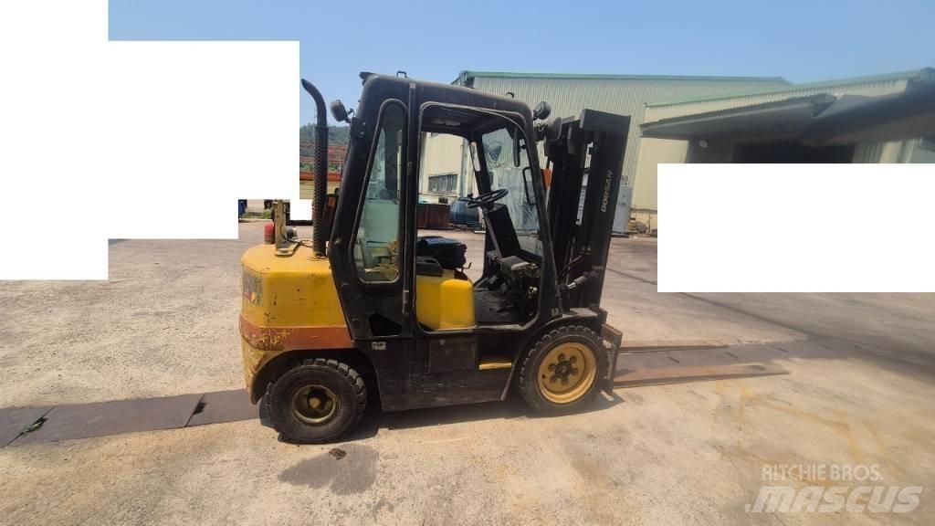Hyundai D30 Strivuitoare-altele