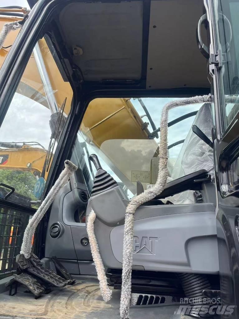 CAT 320 D Excavatoare pe șenile
