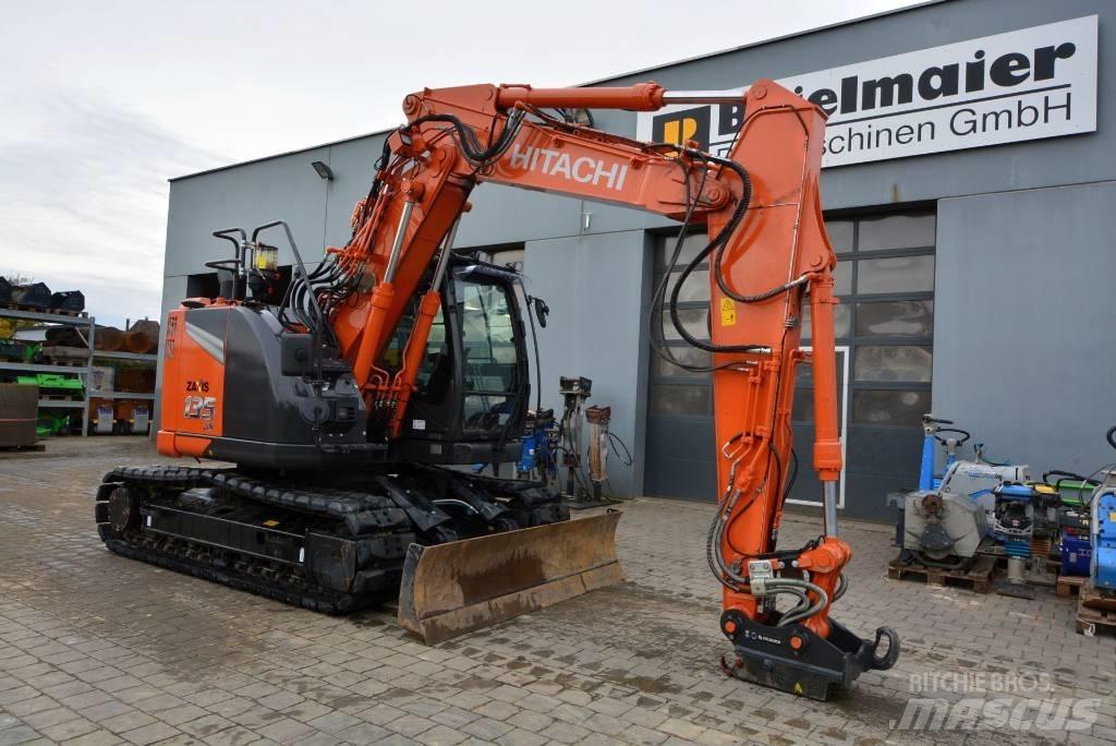 Hitachi ZX 135 US-7 Excavatoare pe șenile
