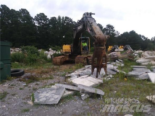 Volvo EC 330 Excavatoare pe șenile
