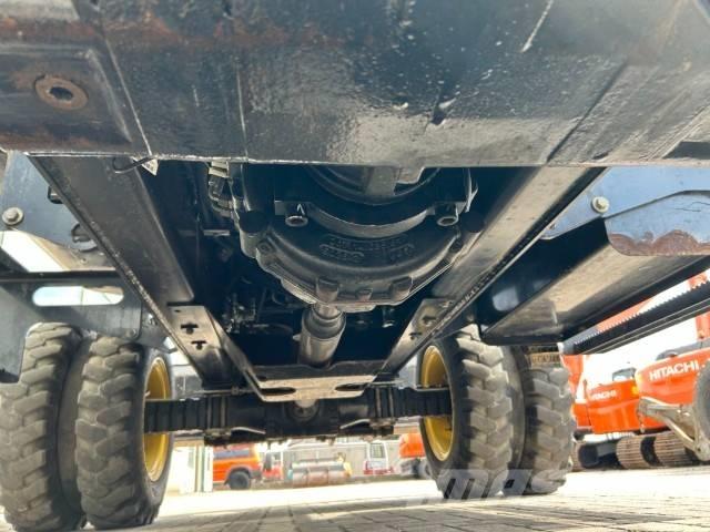 Yanmar TW 110 W Excavatoare cu roti