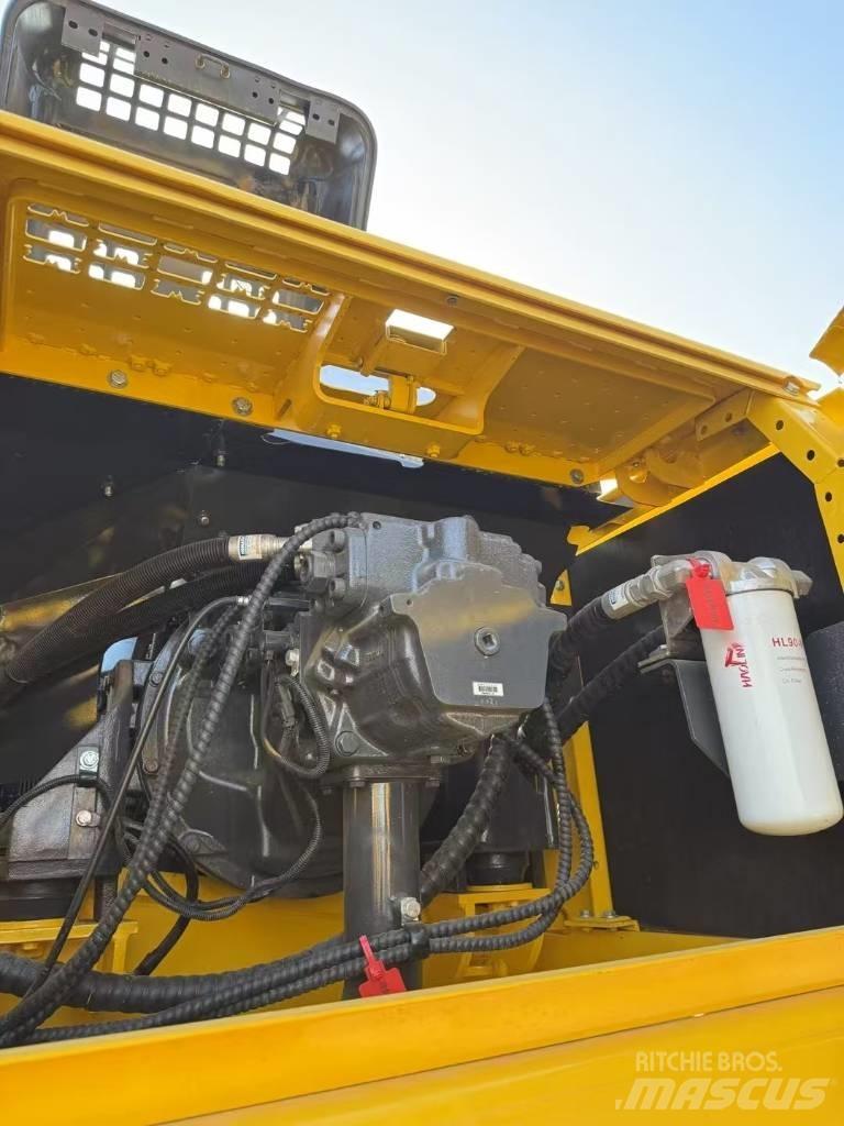 Komatsu 350LC-8 Excavatoare pe șenile

