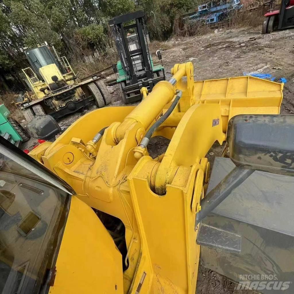 Komatsu WA 500 Incarcator pe pneuri
