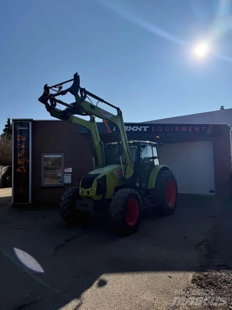 CLAAS Axos 330 Tractoare