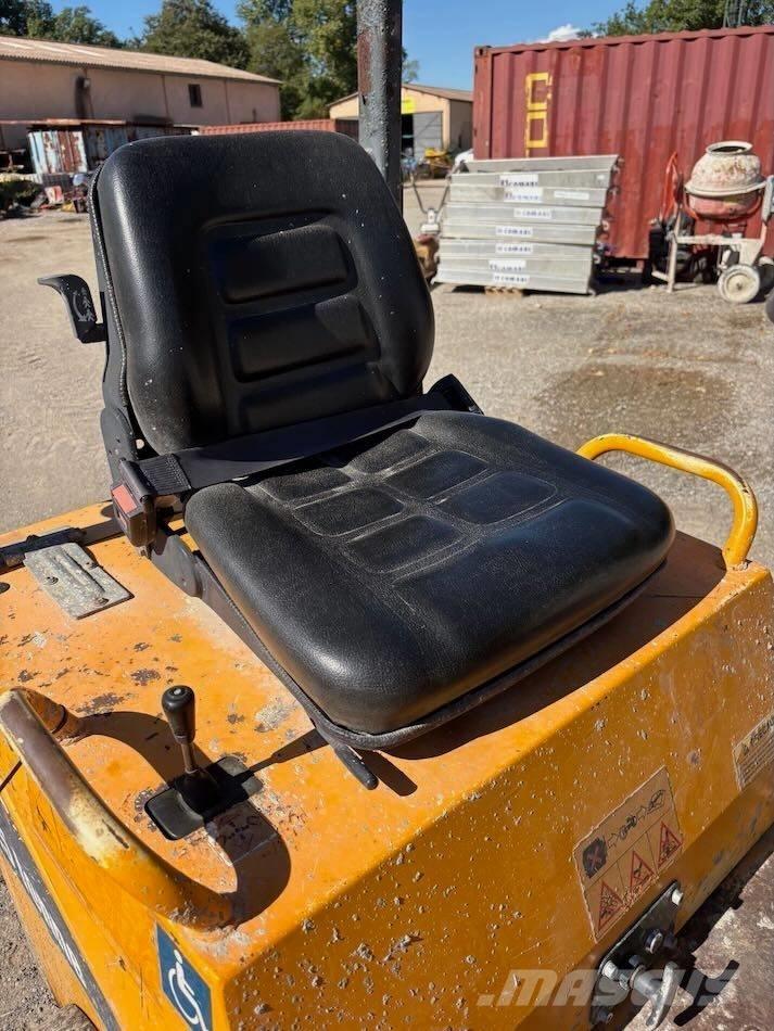 Thwaites Mach 203 Minitractor de teren