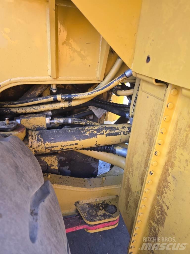 CAT 980 G Incarcator pe pneuri