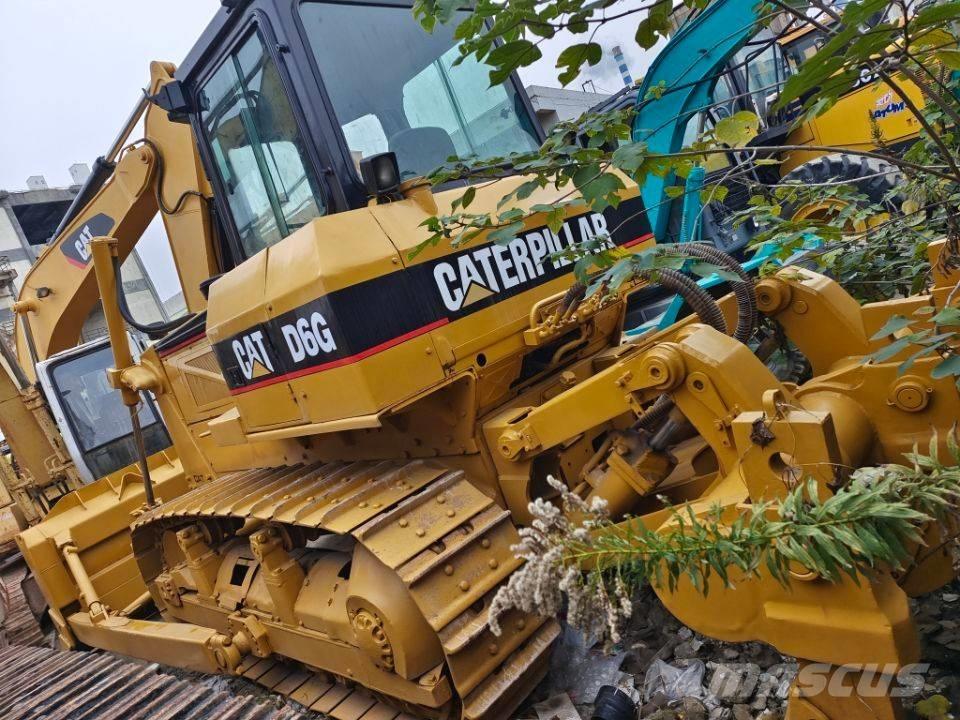 CAT D6G Buldozere pe senile