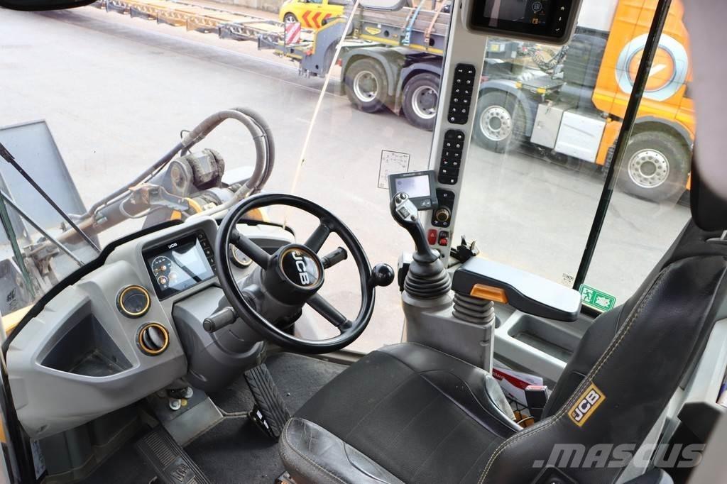 JCB 427 HT T4F Incarcator pe pneuri