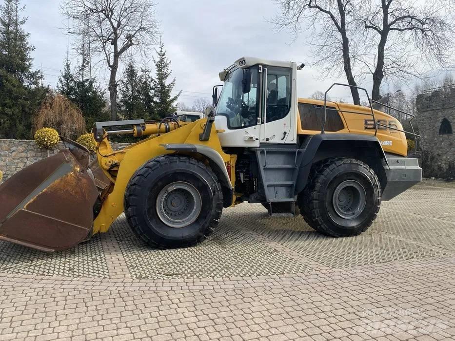 Liebherr L 566 Incarcator pe pneuri