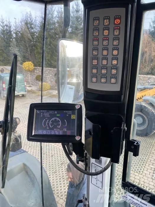 Liebherr L 566 Incarcator pe pneuri