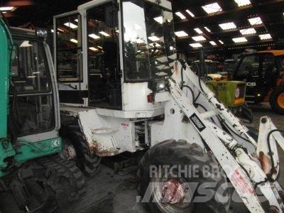 Schaeff SKL 832 Incarcator pe pneuri