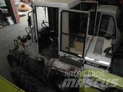 Schaeff SKL 832 Incarcator pe pneuri