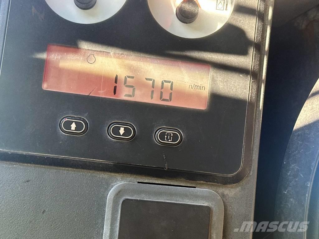 CAT 246 C Mini incarcator